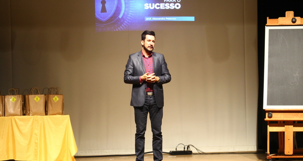 cv__0689_claudio_vieira.jpg