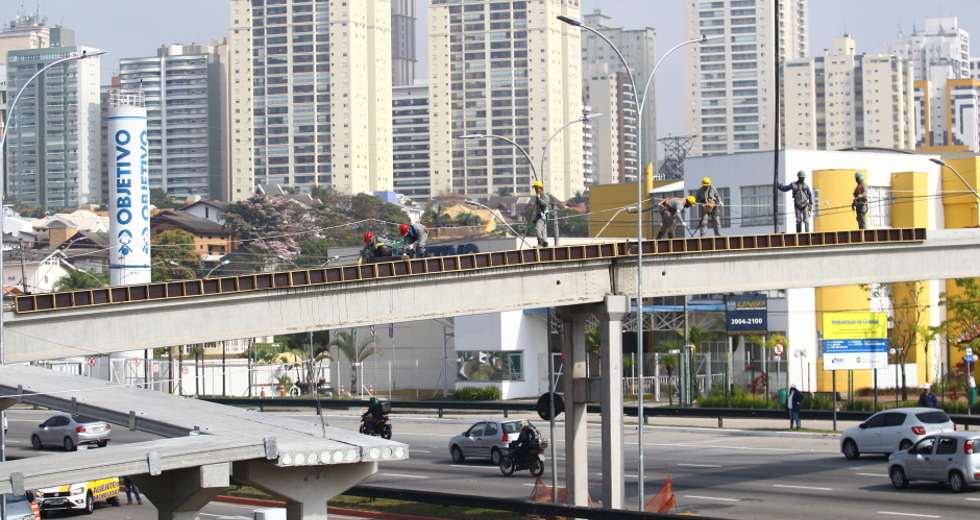 cv__7945_claudio_vieira.jpg