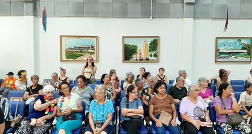 Concurso de fantasias de Carnaval na Casa do Idoso Centro