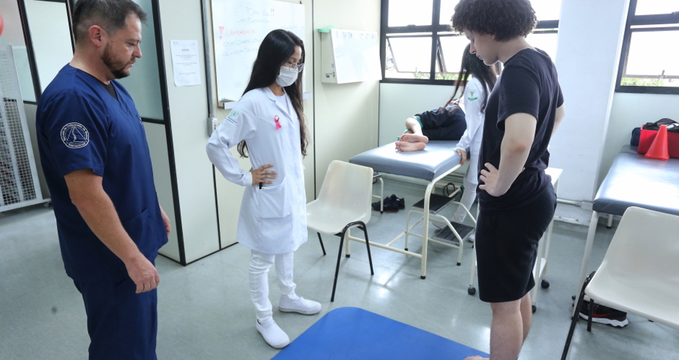 univap-fisio83adenirbritto.jpg