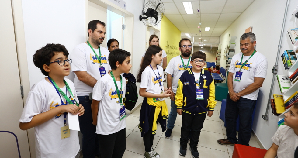 Projeto Sócios-Mirins visita o MIC. Foto: Claudio Vieira/PMSJC 05-11-2025 