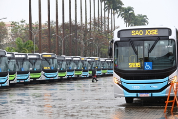 Coletiva de apresentação dos novos ônibus da frota da cidade. Foto: Claudio Vieira/PMSJC 25-07-2025   