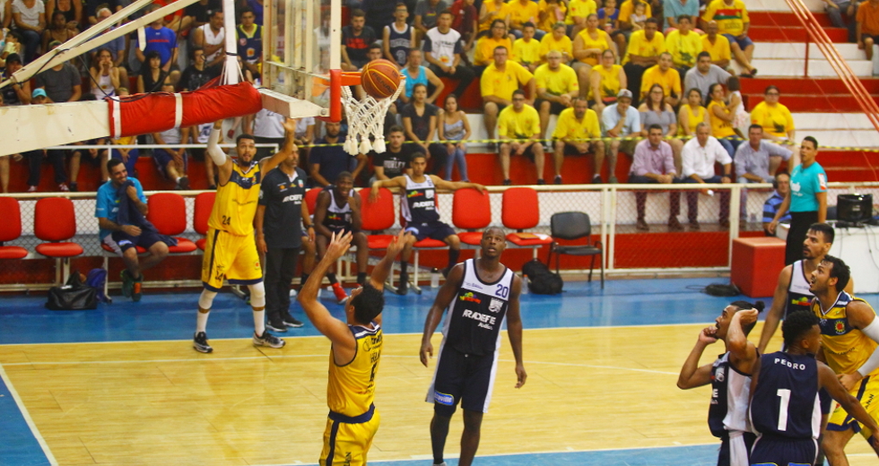 basquete-08-claudio_vieira.jpg