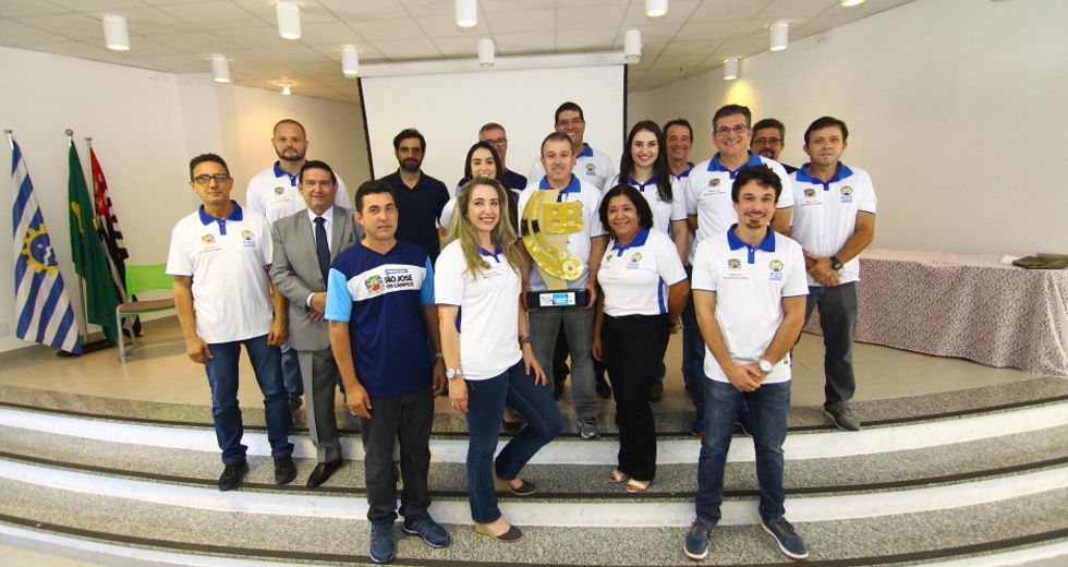 cv__7413-claudio_vieira.jpg
