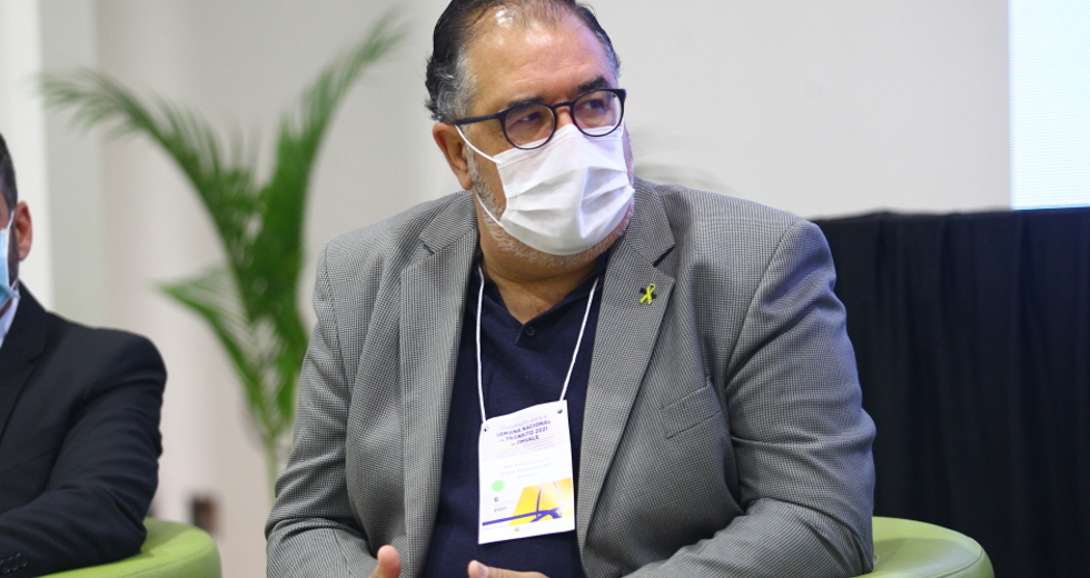 cv__6492_claudio_vieira.jpg