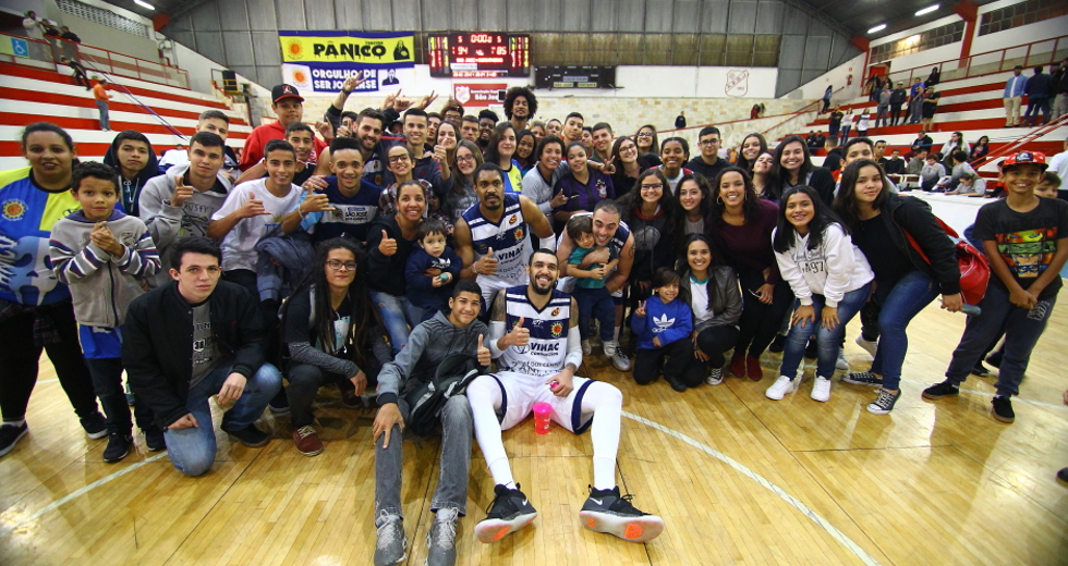 cv__4299-claudio_vieira.jpg