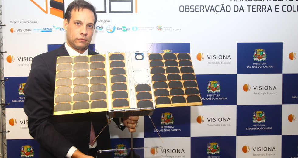 cv__9878_claudio_vieira.jpg