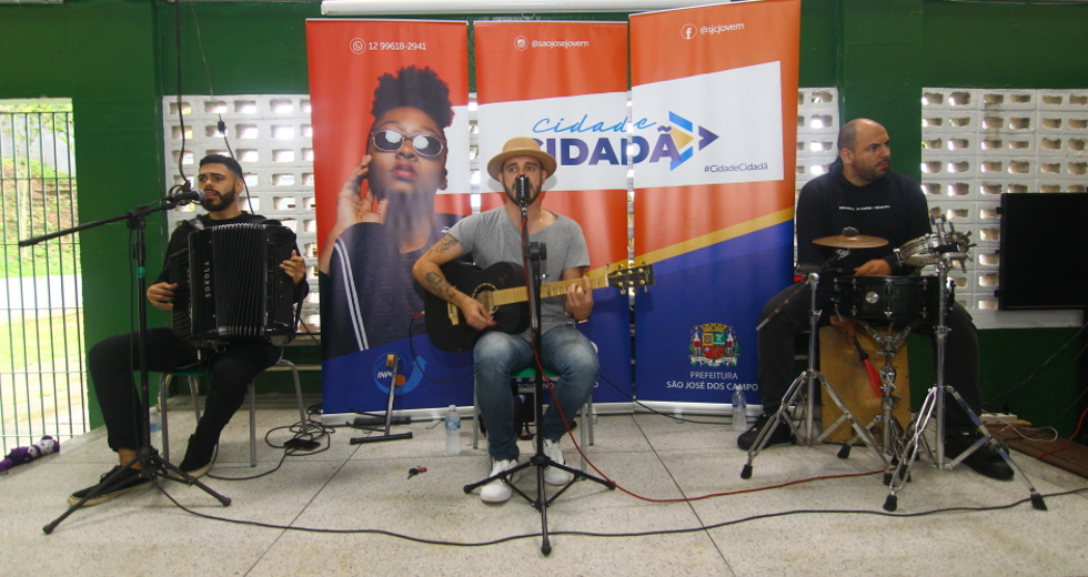 cv__8448_claudio_vieira.jpg