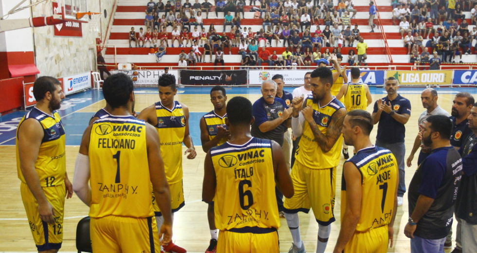 liga_ouro_basquete-23-claudio_vieira.jpg