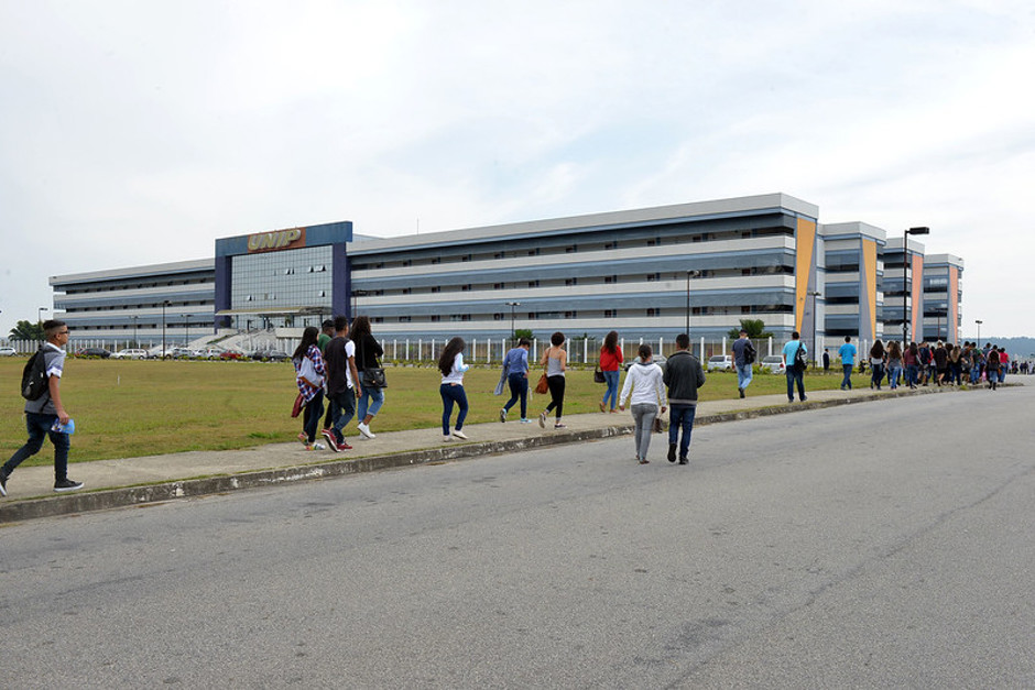 Ônibus extra para vestibular  CASD na Unip