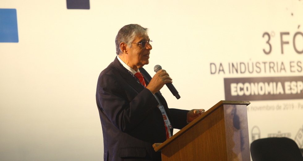 cv__8084_claudio_vieira.jpg