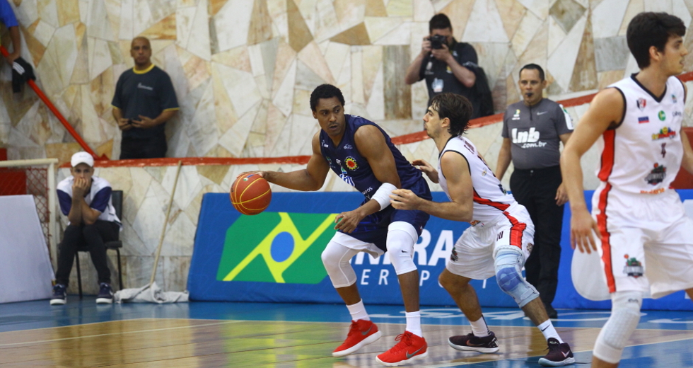 cv__1406-claudio_vieira.jpg