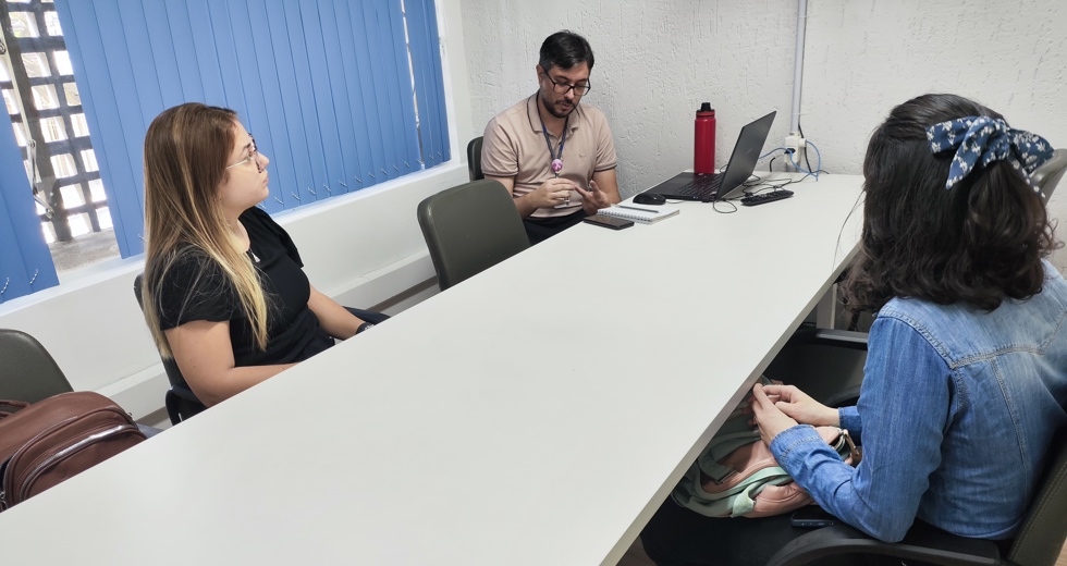 Novas profissionais do Mais Médicos em São José - Treinamento na Secretaria e atuação na UBS Colonial