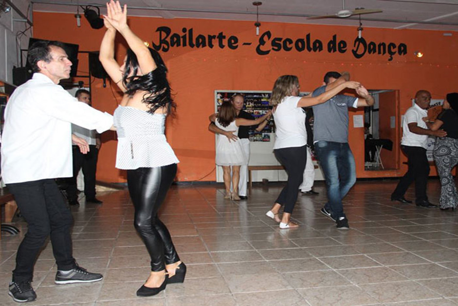 baile-preto-e-branco-fotografa-renata-almeida.jpg