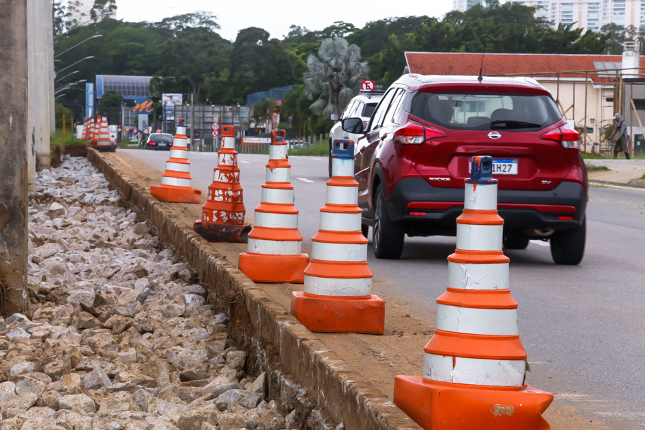 obras-de-nova-rotatoria-na-avlineu-de-moura-41.jpg