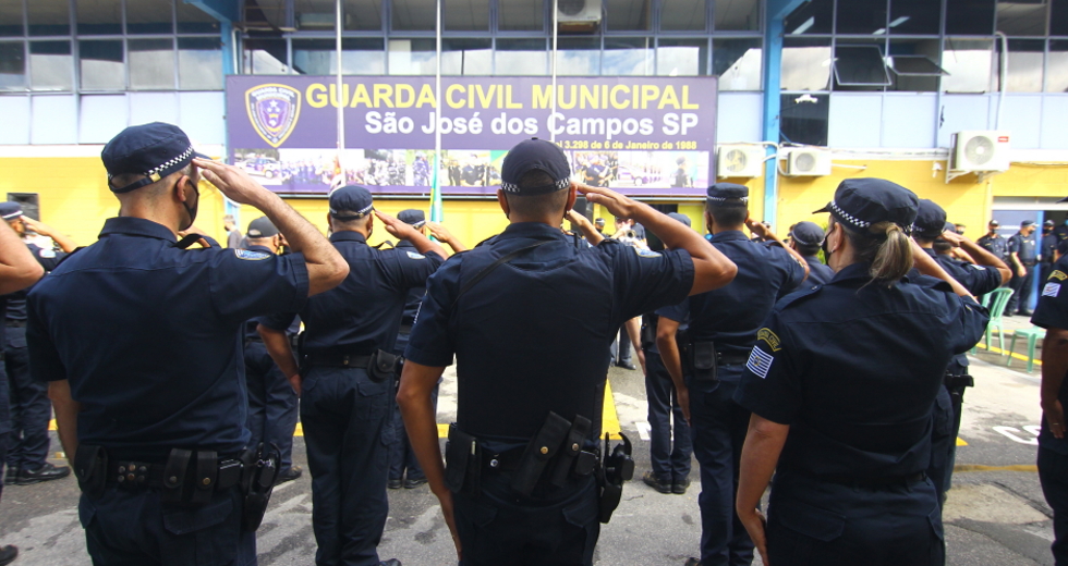 cv__5892_claudio_vieira.jpg