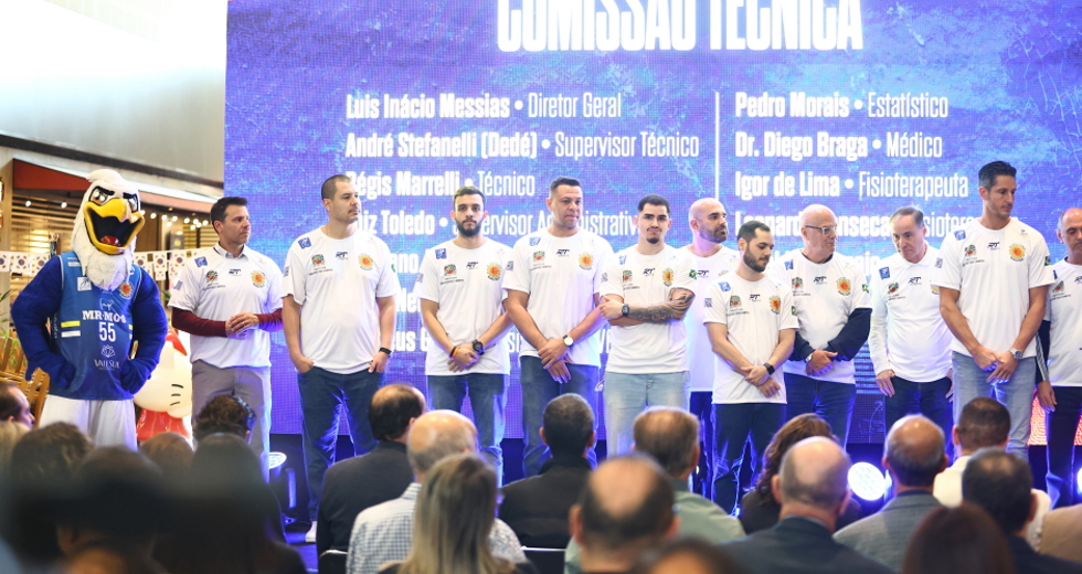 Apresentação do time de basquete masculino. Foto: Claudio Vieira/PMSJC 22-07-2025