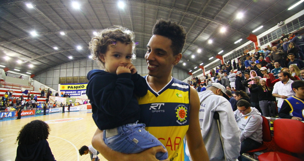 cv__2133-claudio_vieira.jpg