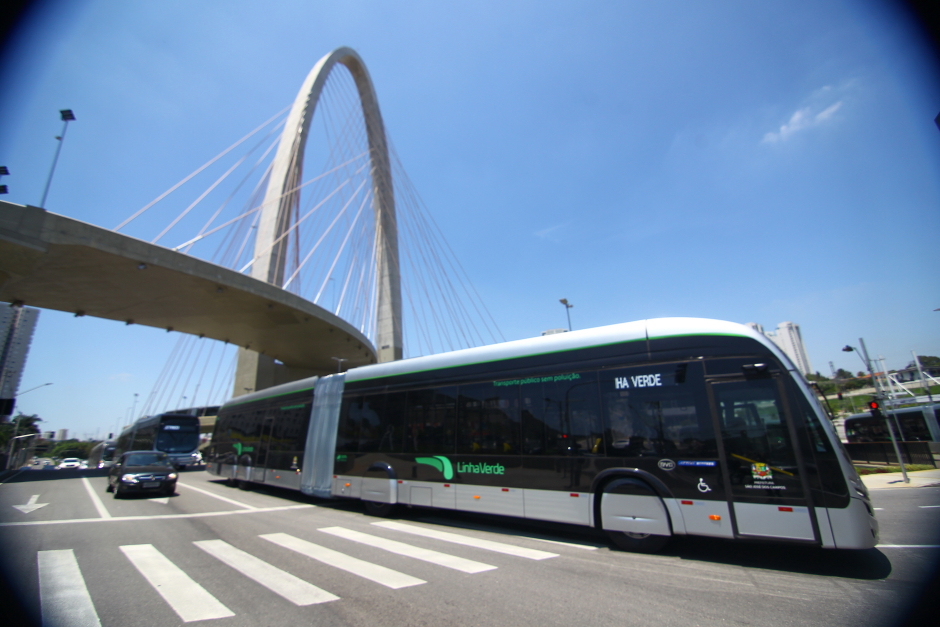 cv__8078_claudio_vieira.jpg