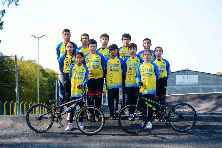 equipe-ac-bmx.jpg