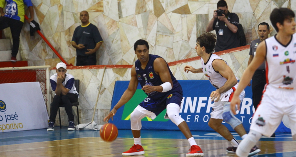 cv__1405-claudio_vieira.jpg