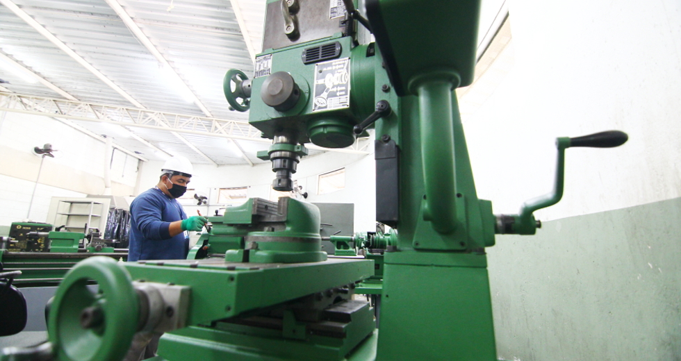 cv__9083_claudio_vieira.jpg