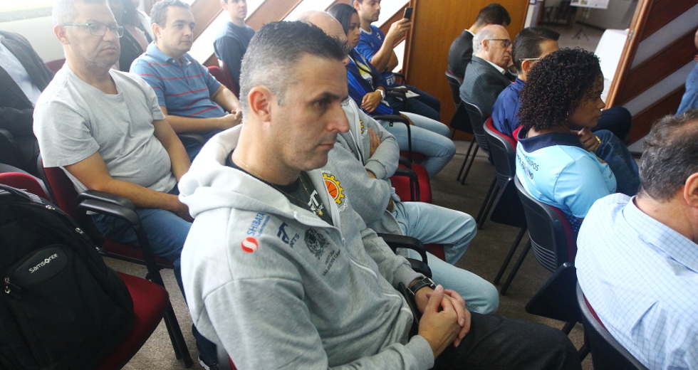 cv__8272-claudio_vieira.jpg
