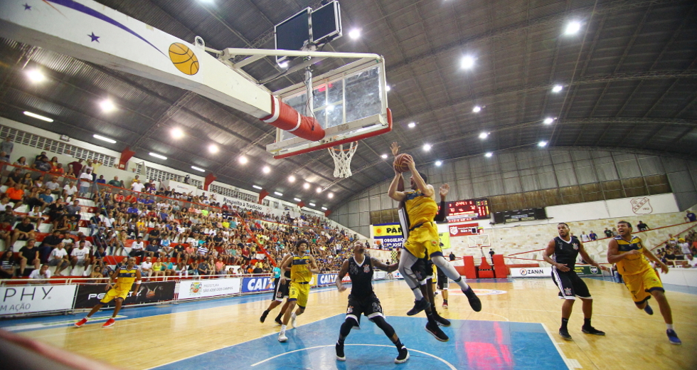 liga_ouro_basquete_77-claudio_vieira.jpg