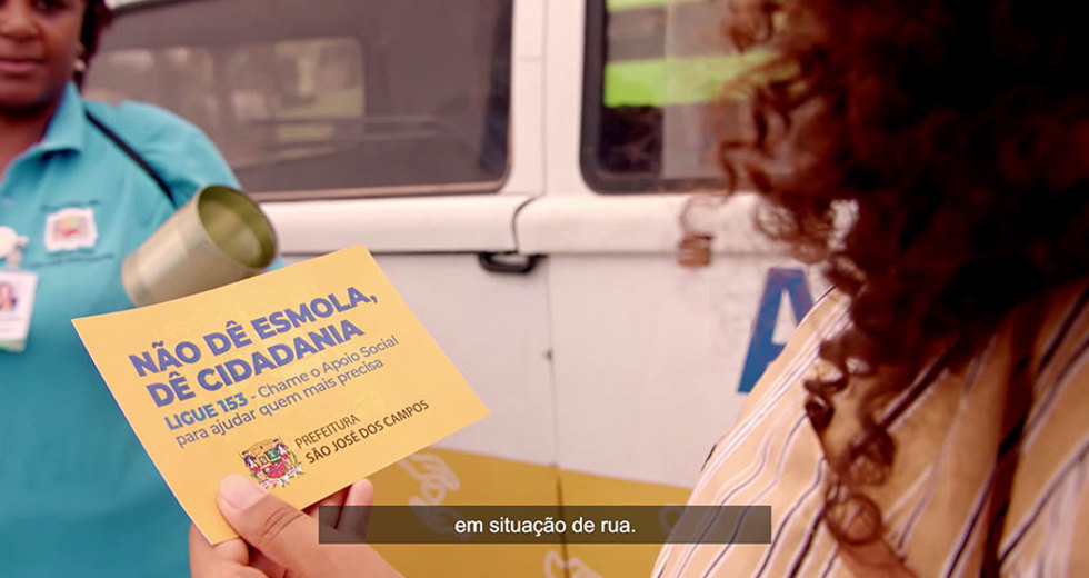 Não dê esmola
