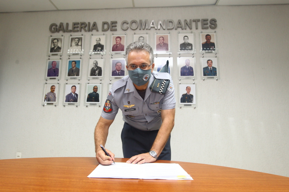 cv__1588_claudio_vieira.jpg