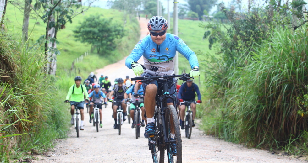 cv__3649_claudio_vieira.jpg