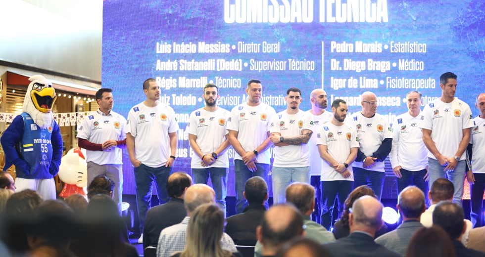 Apresentação do time de basquete masculino. Foto: Claudio Vieira/PMSJC 22-07-2025