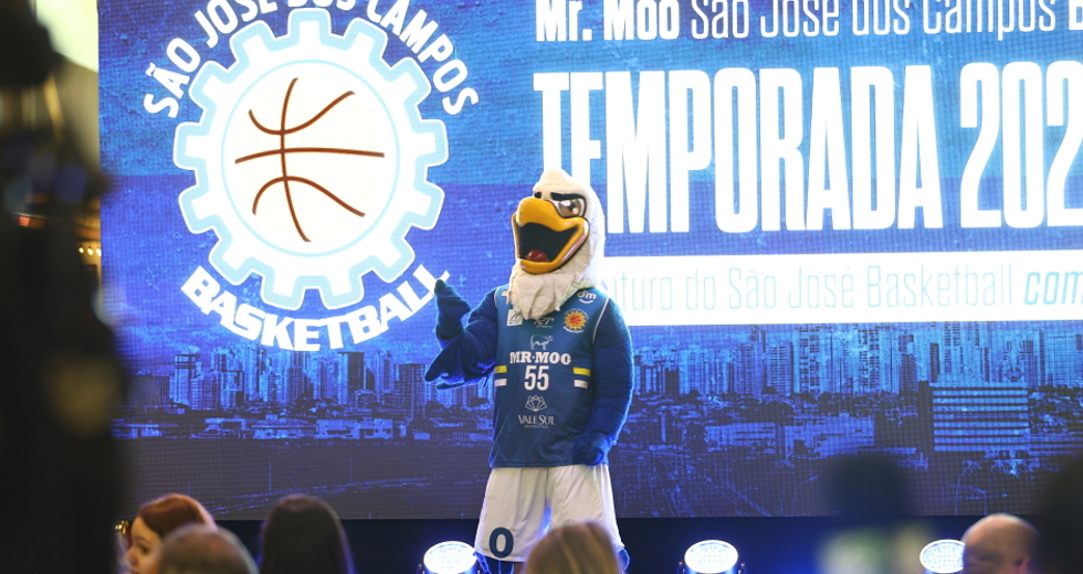 Apresentação do time de basquete masculino. Foto: Claudio Vieira/PMSJC 22-07-2025 