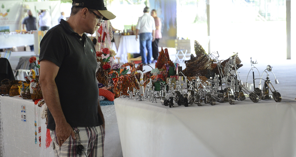 feira-de-artesanato-de-natal-07-12-2019-lucas-cabral-09.jpg
