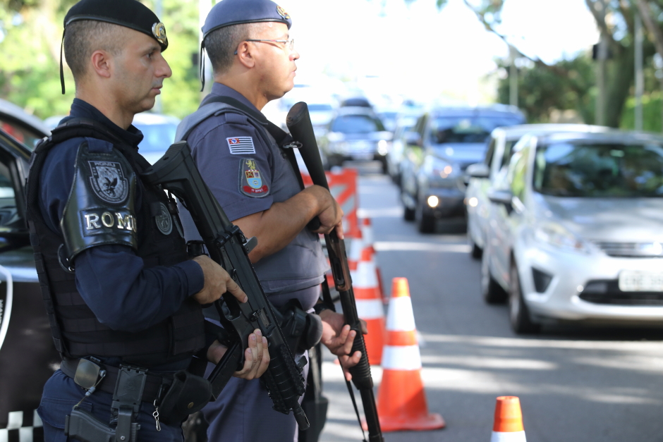 Foto: Adenir Britto/PMSJC Operação Impacto com Revista da Tropa e Blitze NA Avenida Olivio Gomes