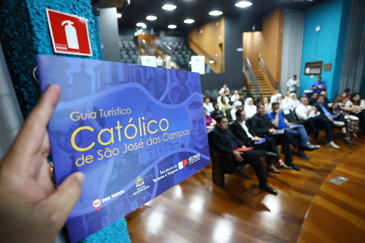 Lançamento do Guia Católico de SP e dos Roteiros Religiosos do City Tour no Auditório Museu Municipal. Foto: Claudio Vieira/PMSJC 01-10-2025