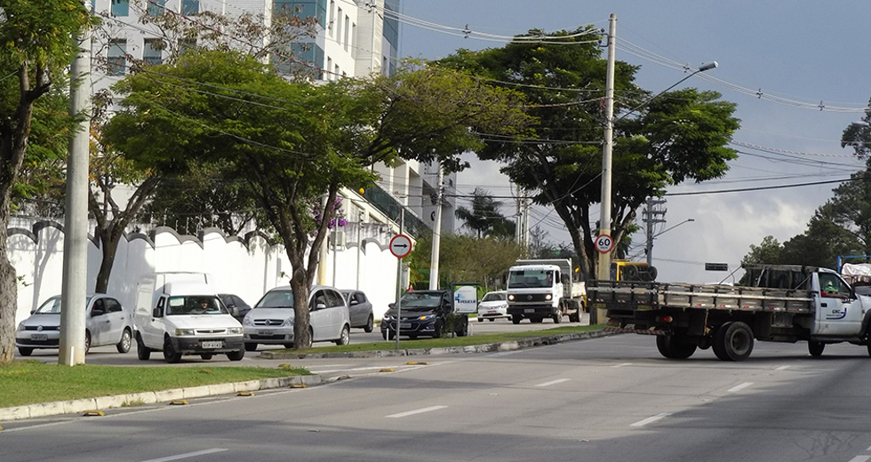 retornos-e-saidas-em-frente-ao-extra-30-05-2019-lucas-cabral-07.jpg