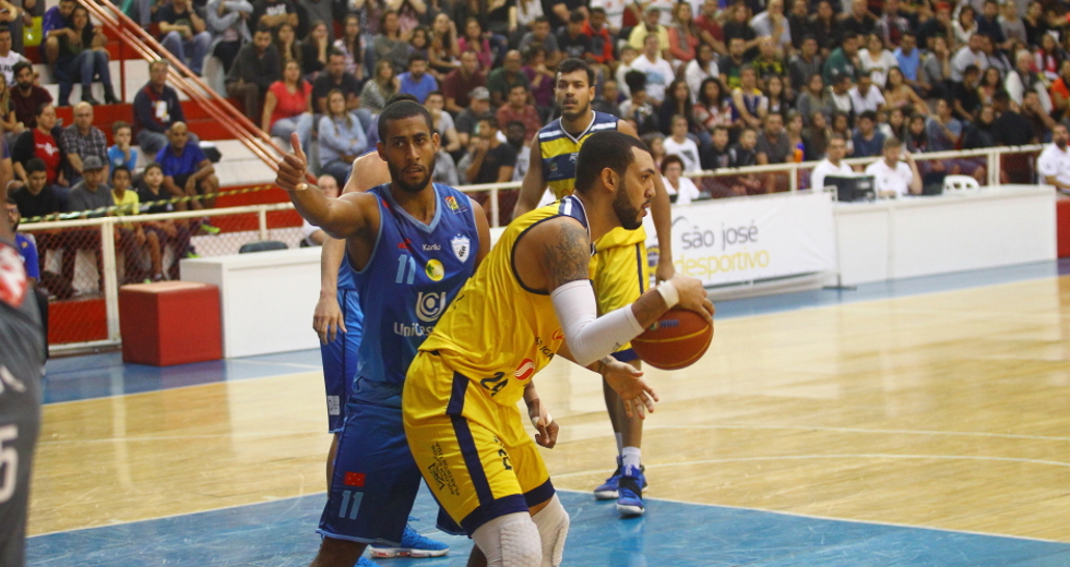 cv__1456-claudio_vieira.jpg