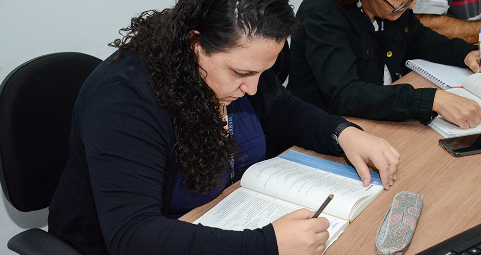 aula-de-ingles-servidora-mobilidade-25-04-2019-lucas-cabral-05.jpg
