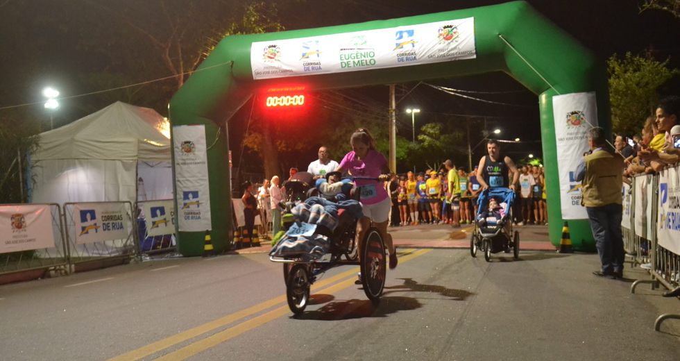 corrida-noturna-eugenio-de-melo-19-10-2019-lucas-cabral-30.jpg