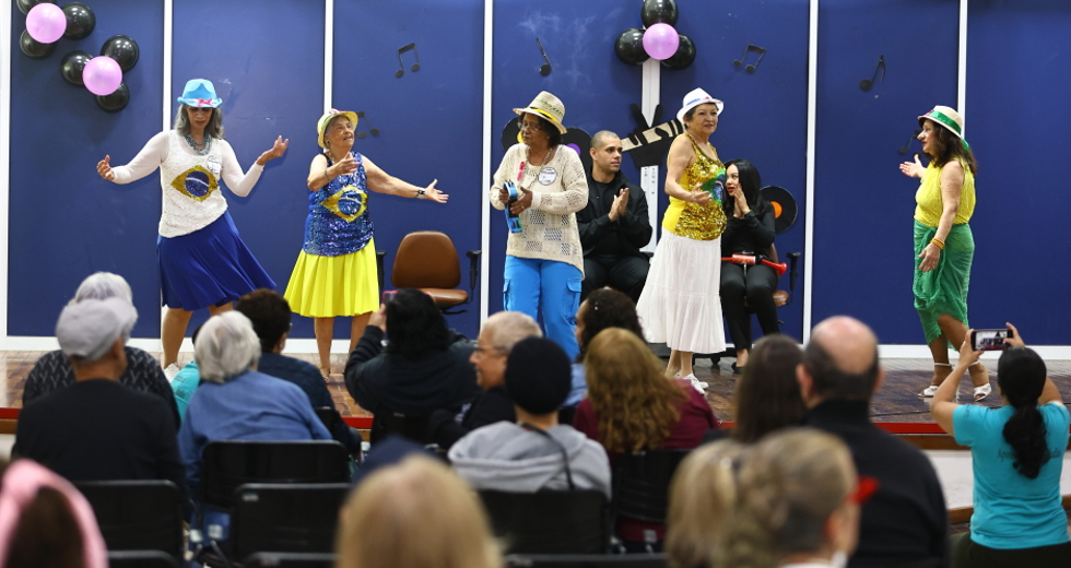 The Vovoice na Casa do Idoso Sul. Foto: Claudio Vieira/PMSJC 31-10-2025  