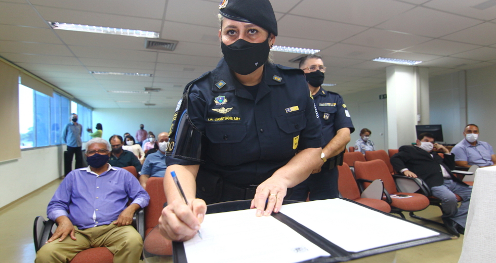 cv__6995_claudio_vieira.jpg