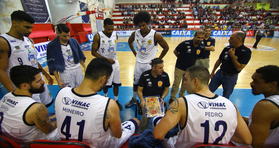 cv__7129-claudio_vieira.jpg