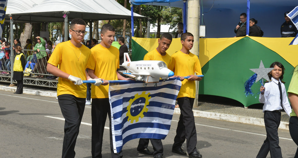 desfile-civico-9.jpg
