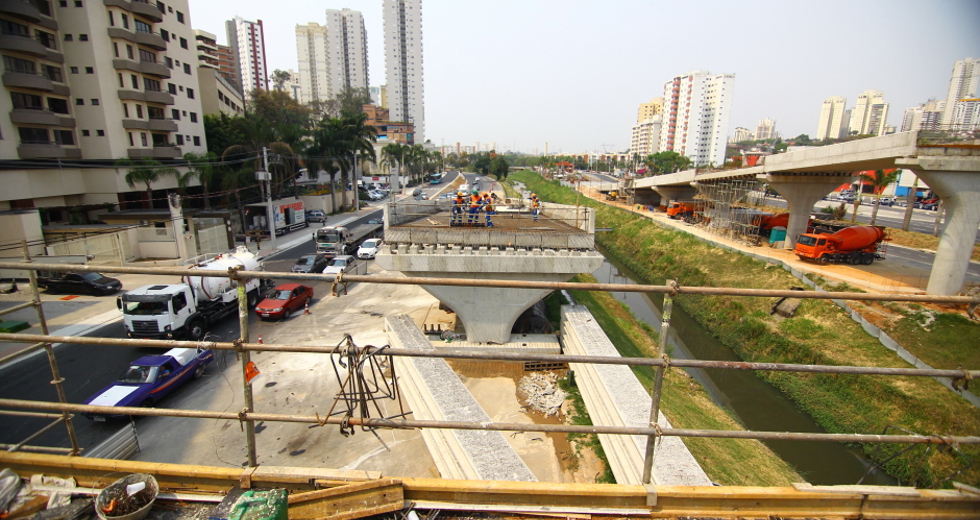cv__7589_claudio_vieira.jpg