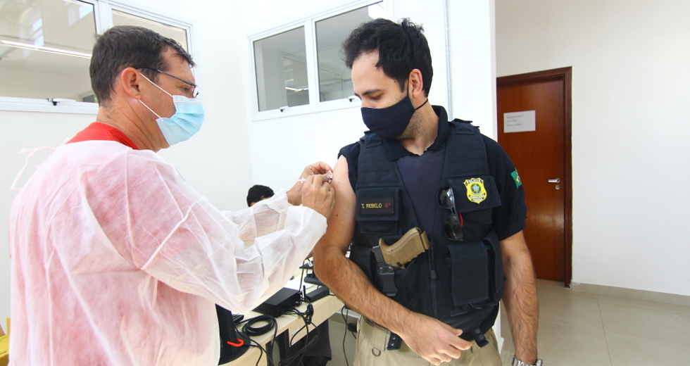 cv__2253_claudio_vieira.jpg