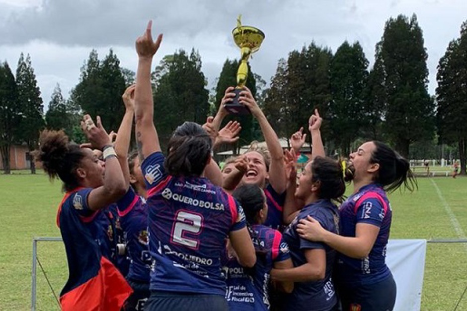 rugby-fem-27-out-3.jpg