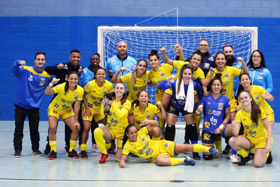 futsal-feminino-finalista.jpg