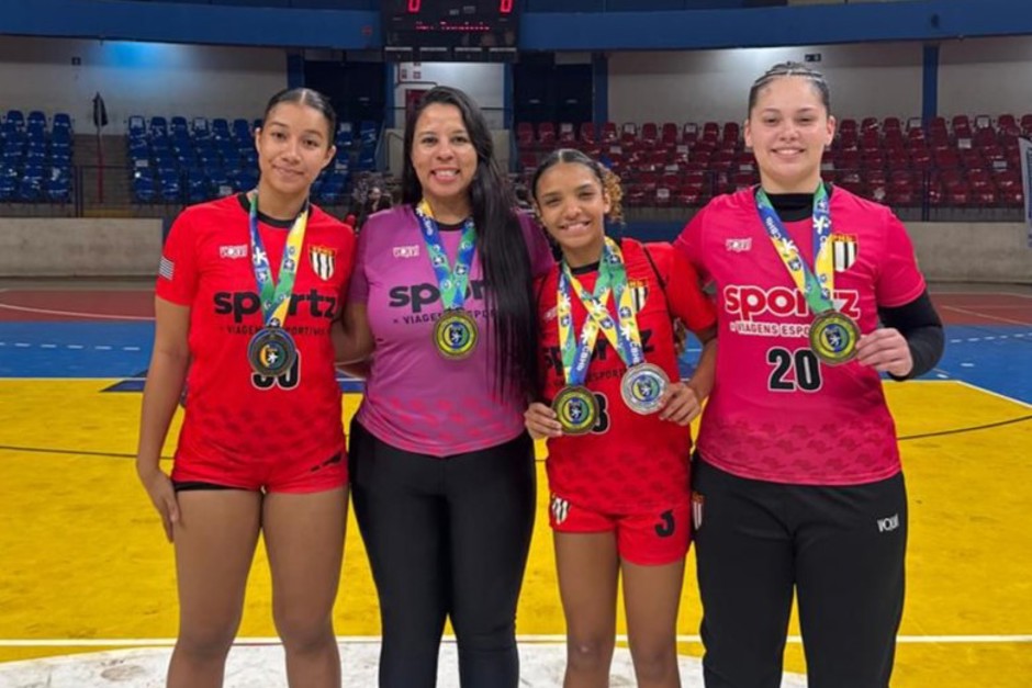 Equipe de handebol de São José dos Campos