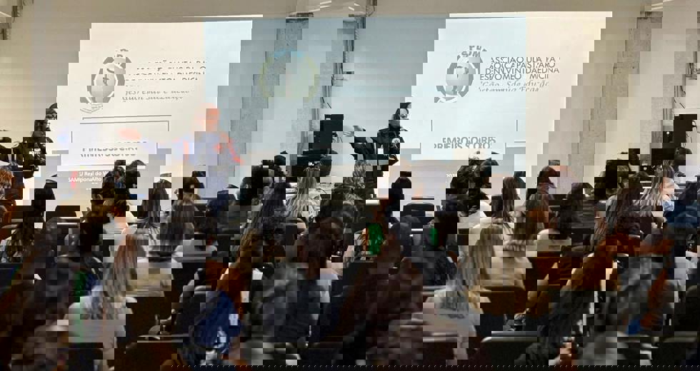 Professores recebem treinamento de Primeiros Socorros com o SAMU